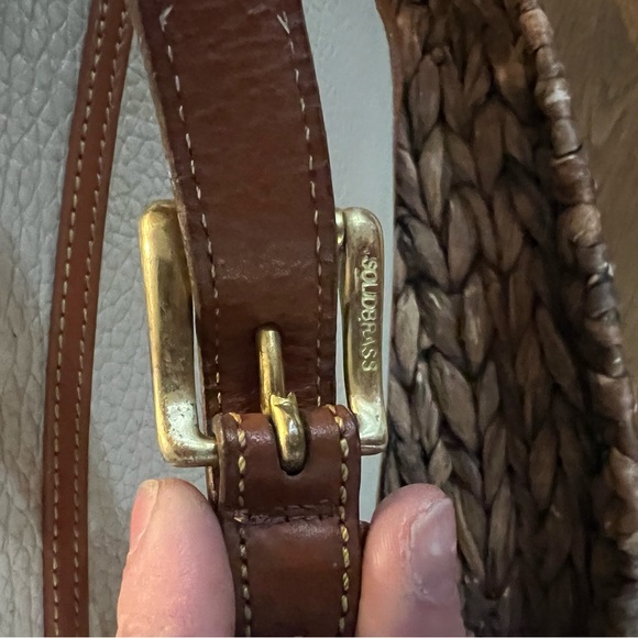 90s Vintage AUTHENTIC Dooney and Bourke Leather Carrier (B701) Bone/British Tan - Picture 5 of 12